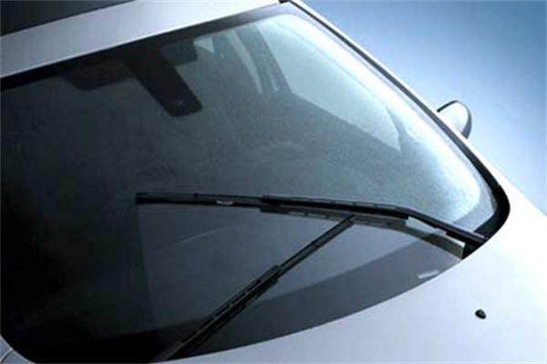 新疆汽车挡风玻璃修复